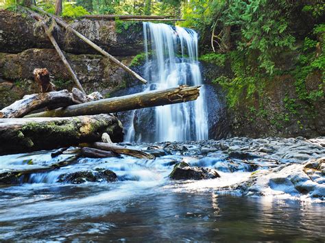 Upper North Falls, Silver Falls State Park, OR, USA [OC][4608x3456] : r ...