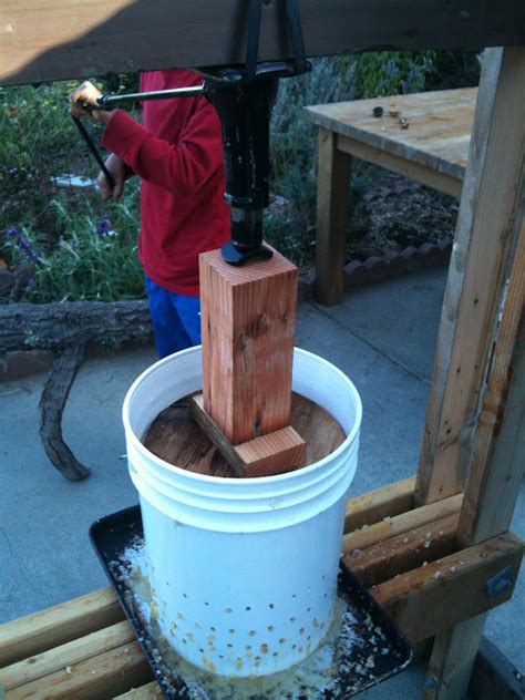 Soul Flower Farm: DIY Cider Press