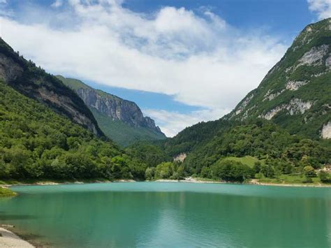 Top 5 Hikes and Walks around Lake Garda | Komoot