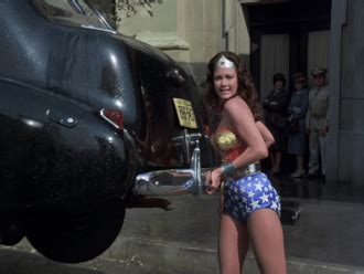 Wonder Woman (1975) – Pilot Review | Mana Pop