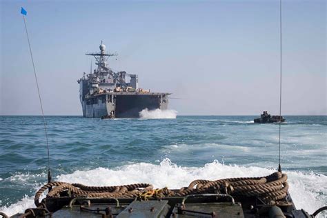 SNAFU!: U.S. Marines head to Kuwait Naval Base for Washdowns....pics by ...