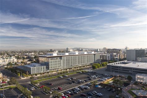 Governor George Deukmejian Courthouse