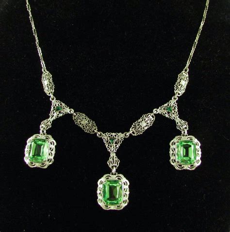 Is It Safe To Wear Uranium Glass Jewelry : Vintage Uranium Glass Old Hollywood Glam Style Rhines ...