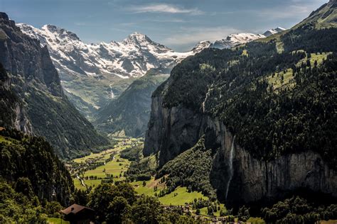 5-day Hiking Traverse in the Berner Oberland. 5-day trip. Certified guide