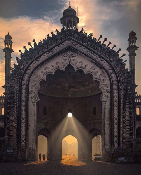 Rumi darwaza (Rumi Gate), Lucknow, India : r/pics