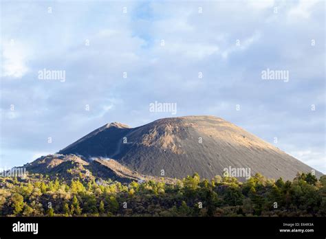 The Paricutin volcano at sunrise in Michoacan, Mexico Stock Photo: 72635342 - Alamy