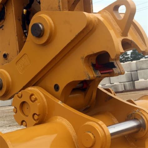 Excavator Attachments | Cat | Caterpillar