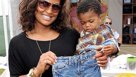 Laila Ali Family Pictures, Husband, Son, Age, Biography - Chicksinfo.com