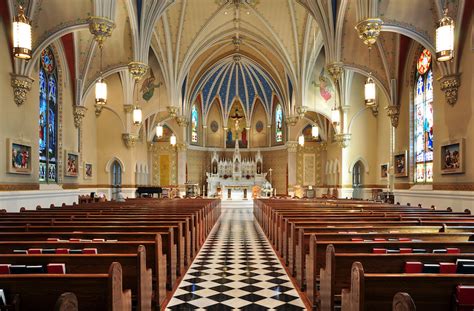 Attending a Catholic Mass for the first time? – Restless Pilgrim