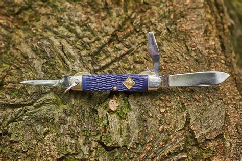 Vintage Camillus Cub Scout pocket knife with brass liners