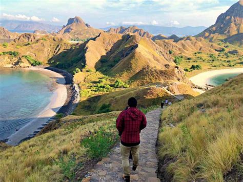 Padar Island Island Hopping & Beach Activities - IdeTrips