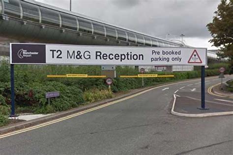 Manchester Airport T2 Meet and Greet→ Save up to 70%