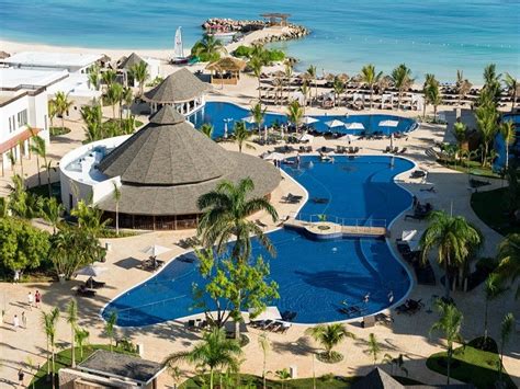 Royalton White Sands Jamaica - Montego Bay All Inclusive Resort