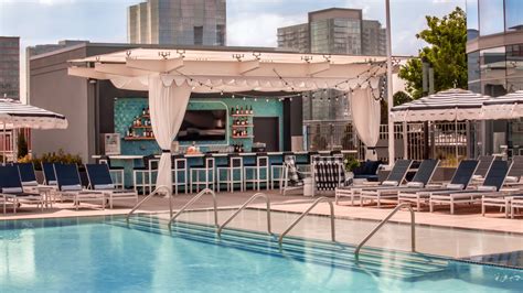 JW Marriott Nashville unveils tropically-reimagined pool - NASHtoday