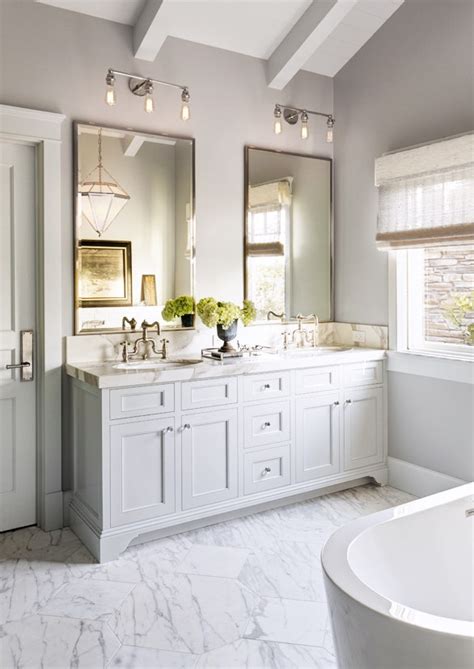 How to Light Your Bathroom: 3 Expert Tips on Choosing Fixtures and Mor | Architectural Digest