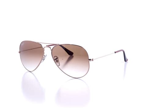 Pearls, Bows and Runways: Ray Ban 3025 Aviator