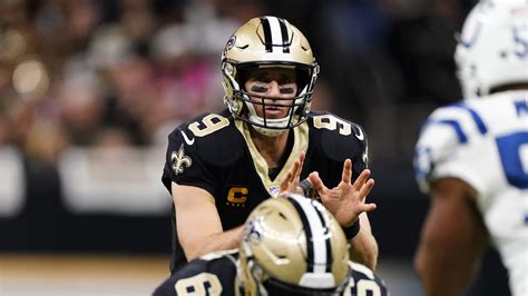 Drew Brees sets single-game NFL completion record with 96.7 percent ...