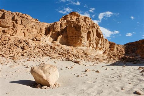 Rocky Desert Landscape Royalty Free Stock Photo - Image: 13250025