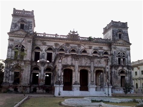 Abandoned Sheesh Mahal,Hathwa.Bihar,India (With images) | Bihar, Abandoned, Building