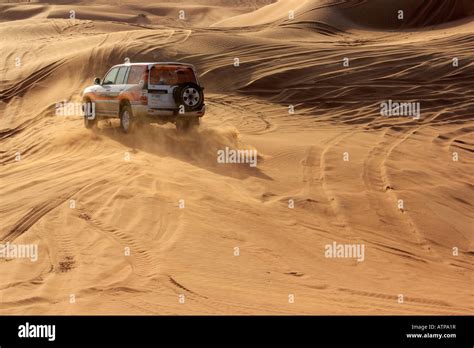 Dune bashing in Dubai 3 Stock Photo - Alamy