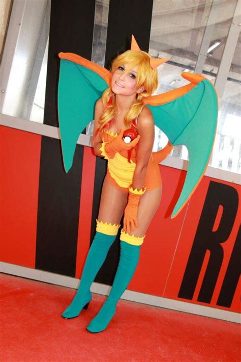 Charizard gijinka | Cosplay Amino