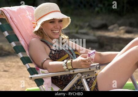 CHEAPER BY THE DOZEN 2 (2005) HILARY DUFF CDOZ 001-04 Stock Photo - Alamy