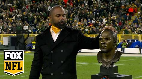 Charles Woodson receives Hall of Fame honors at Packers' Lambeau Field ...