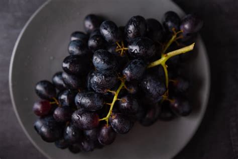 10 Kinds of Black Grapes - Minneopa Orchards