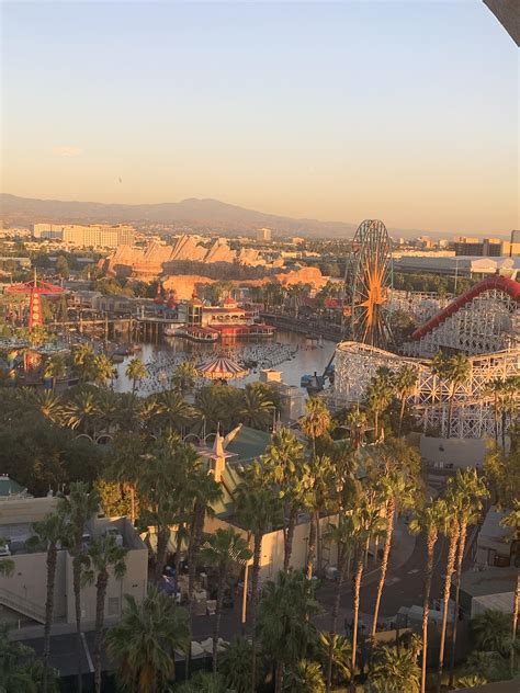 Here’s the view from my hotel room! : r/Disneyland