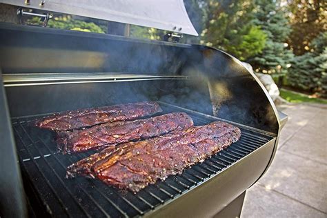 5 Best Smoker & Grill Combos [Complete Guide] | KitchenTipster