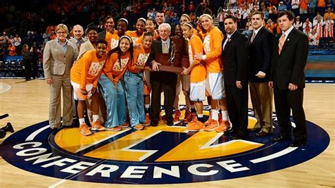 The Tennessee Lady Vols awarded their regular season trophy! | Lady ...