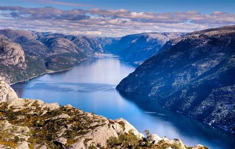 Stavanger, the gateway to the Fjords – an expert guide Thira Santorini, Eidfjord, Argostoli ...