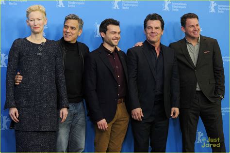 Alden Ehrenreich Premieres 'Hail, Caesar!' in Berlin | Photo 927785 ...