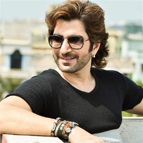 Jeet (Bengali Actor) Biography, Lifestyle and Latest Info