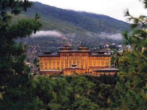 12 Luxury Hotels in Bhutan for a Royal Experience