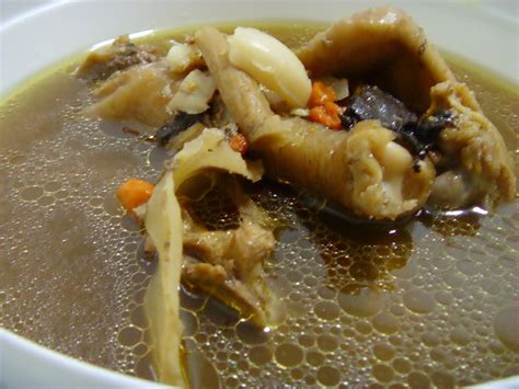 A Pepper's Love: Chicken Herbal Soup