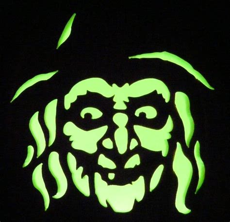 A classic witch pumpkin from a pattern by orangeandblackpumpkins.com | Halloween pumpkin carving ...