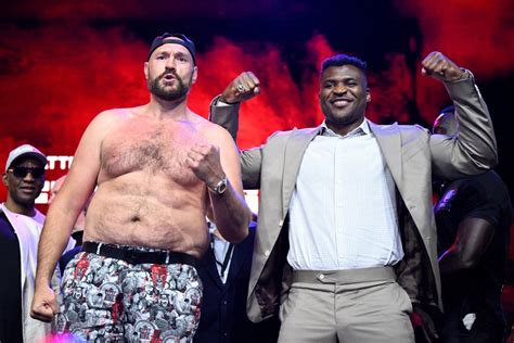 Photos: Tyson Fury vs. Francis Ngannou press…