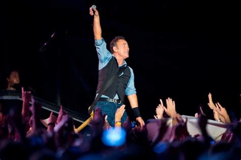 16 Bruce Springsteen Songs with Inspiring Lyrics