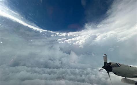 Plane arrives in eye of devastating Hurricane Beryl; see photos