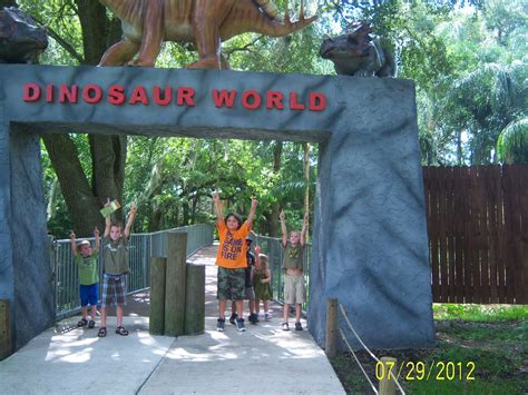 7 Kids and Us: Dinosaur World! Plant City, Florida! Review and Giveaway