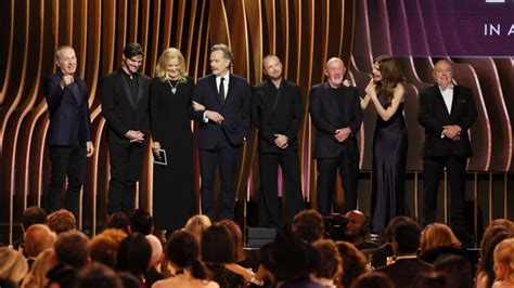 'Breaking Bad' Cast Reunites on Stage at the 2024 SAG Awards: See the ...