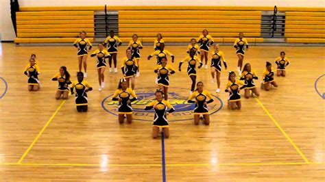 Mowat cheer Home Pom Dance - Dress Rehearsal - YouTube