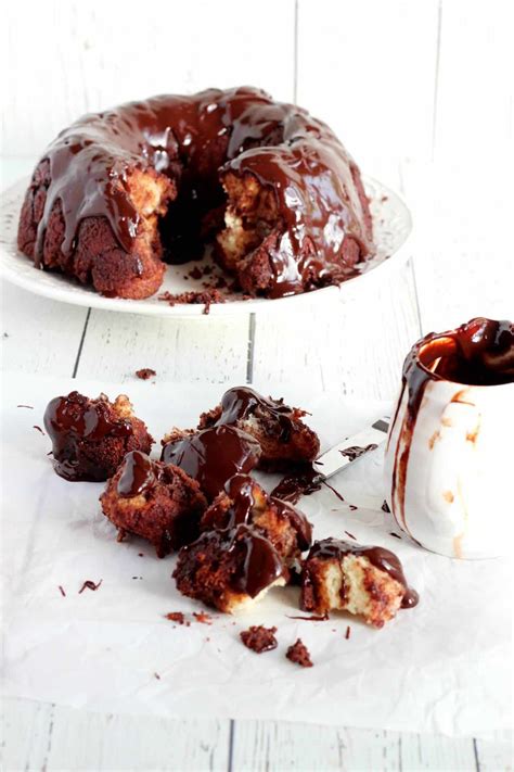 CHOCOLATE MONKEY BREAD FROM SCRATCH - Julia Recipes