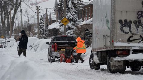 Parts Of Ontario Are Under A Winter Storm Warning Today & These Spots ...