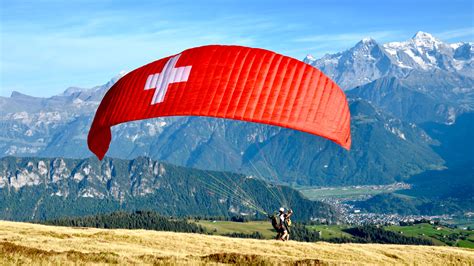 Tandem Gleitschirm Flüge | Paragliding Interlaken Tours