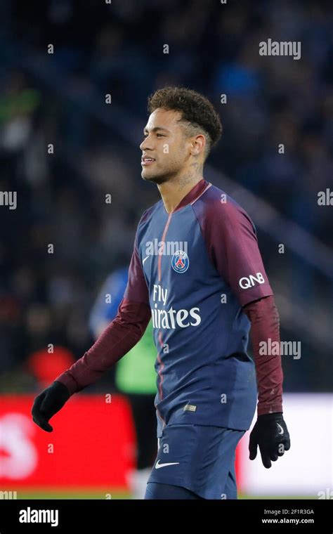 Neymar psg 2018 hi-res stock photography and images - Alamy