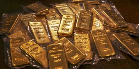 The Smart Way to Buy Gold ETFs - Barron's