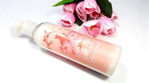 The Body Shop Japanese Cherry Blossom Body Lotion Review