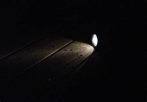 Make a DIY flashlight in Minutes - LifeHack